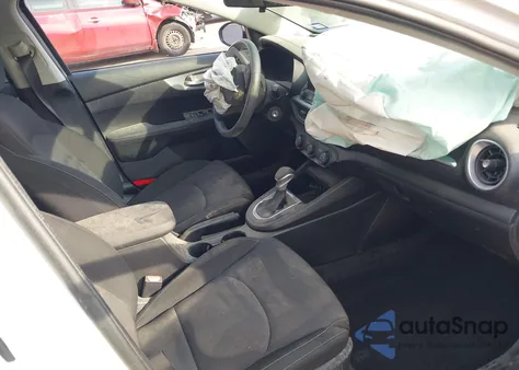 2024 Kia Forte Lxs из США, поврежденный, VIN 3KPF24AD6RE836929